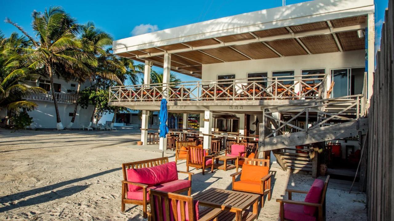 Flying Cloud Hotel Xcalak Exterior photo
